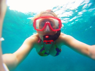 Ambre snorkelling Siargao