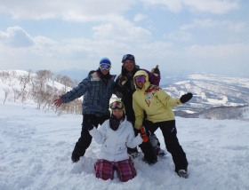 group-photo-rusutsu-bluebird-powder-day