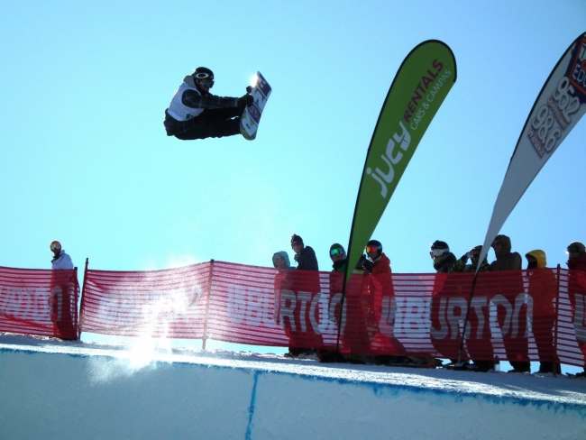 burton open gorilla grab